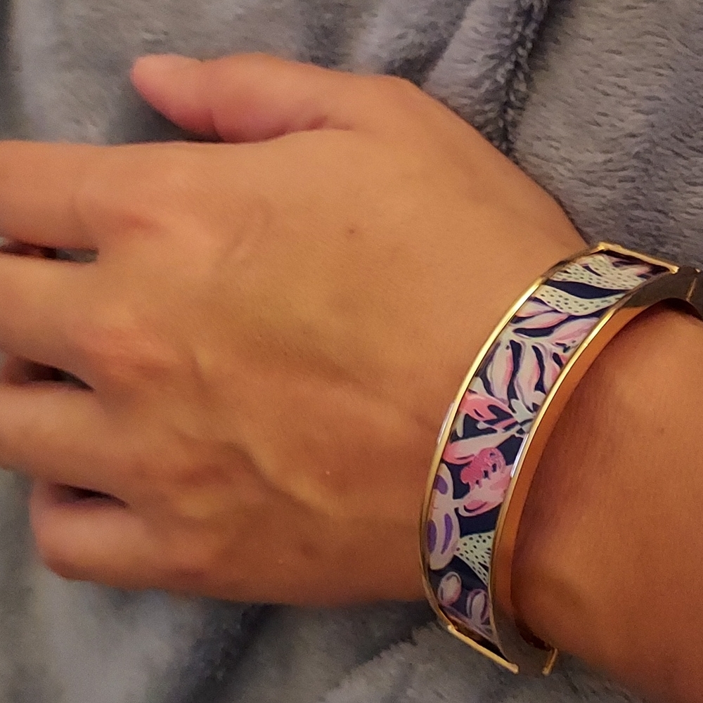 NWT Lilly Pulitzer  Oyster Bay bangel bracelet.